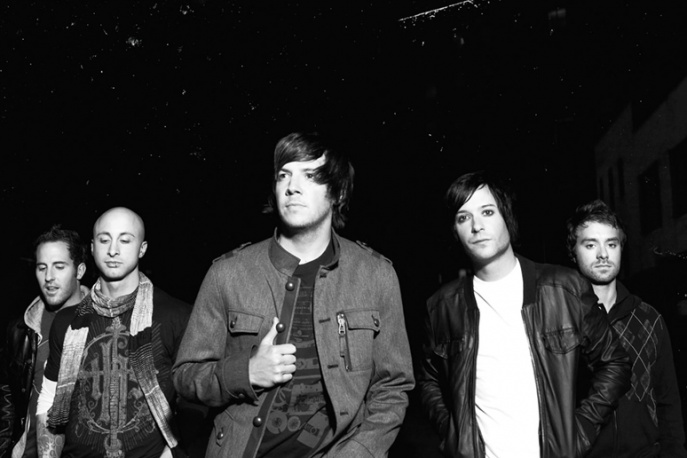 Wokalista Weezer na singlu Simple Plan