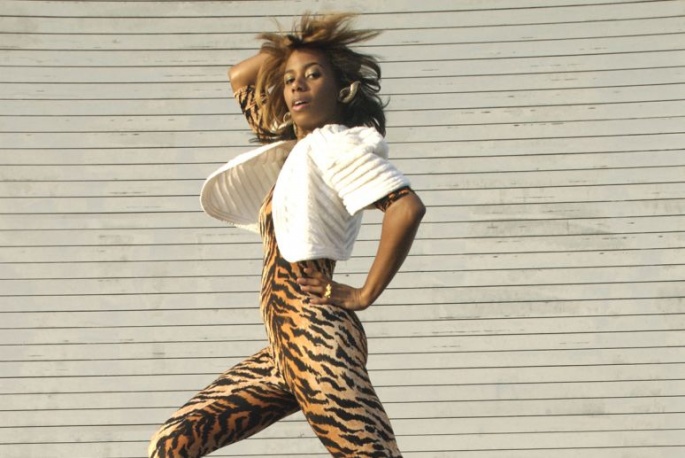 Santigold nagrała z wokalistką Yeah Yeah Yeahs