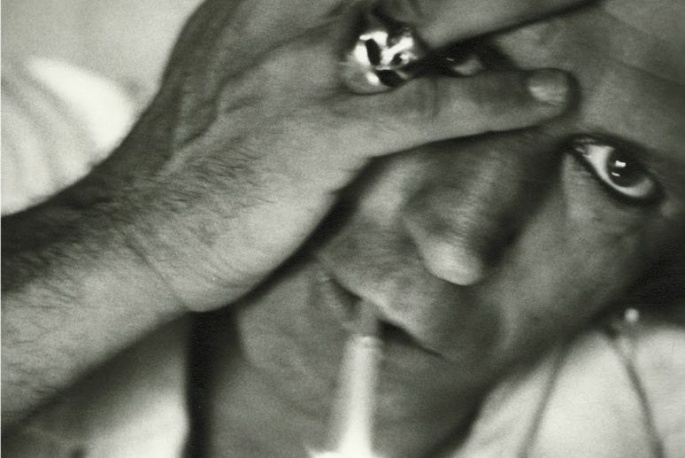 „Keith Richards mocował zęby na superglue”