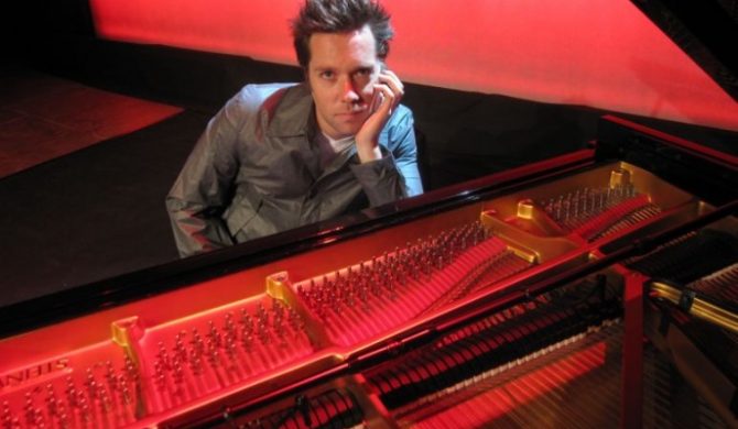 Rufus Wainwright pracuje z Markiem Ronsonem