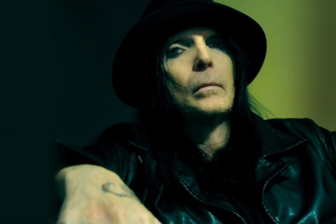 Gitarzysta Motley Crue planuje soulowy album