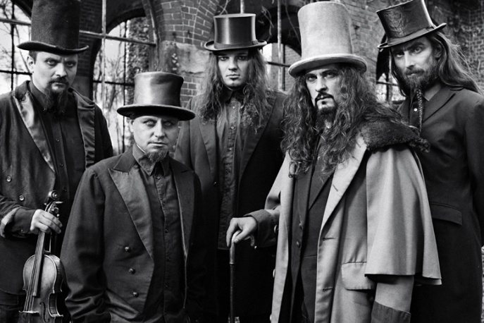 Zobacz koncertowy teledysk Huntera