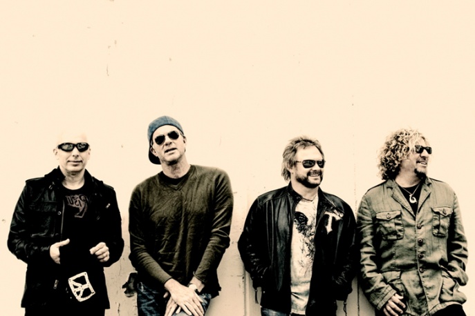 Posłuchaj nowego singla Chickenfoot