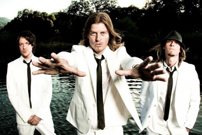 Puddle Of Mudd kowerują