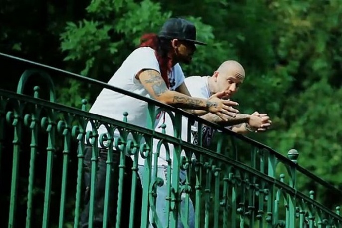 Peja w singlu My Riot – posłuchaj