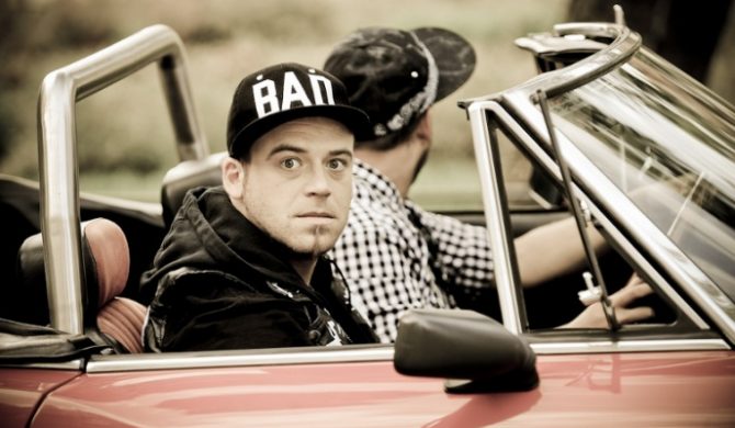 Afromental – „Rollin` With You” (VIDEO)