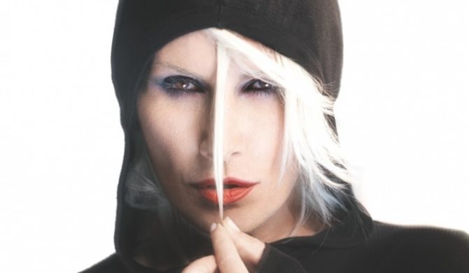 „Trudno, żebym po 30 latach grania rocka robiła coś innego”