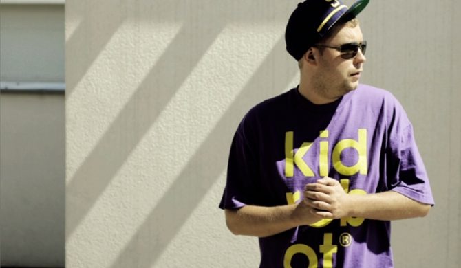 Posłuchaj albumu Onara