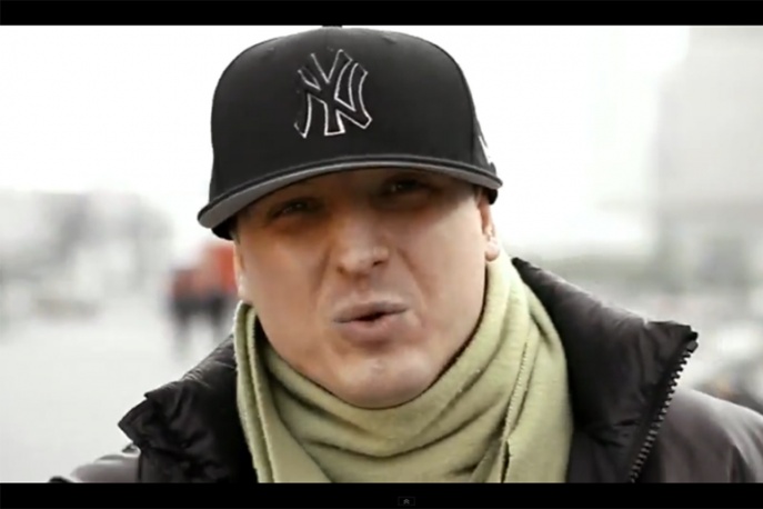 Pokój z Widokiem na Wojnę feat. Chada