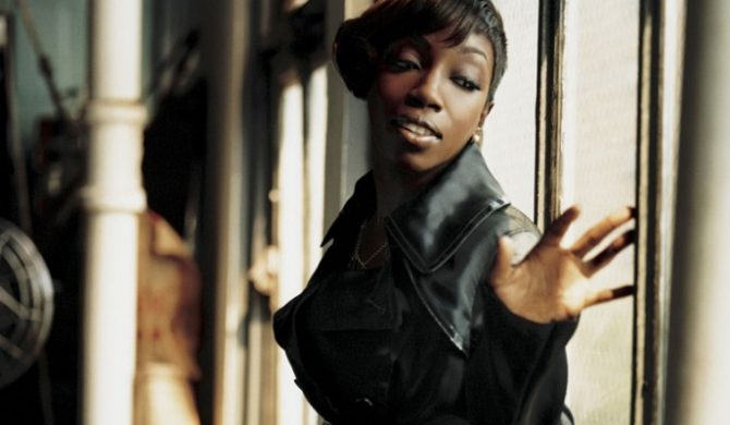 Estelle nie atakuje Rihanny