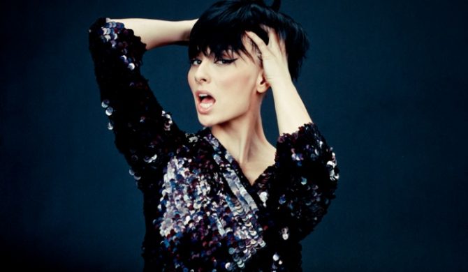 Ojciec Amy Winehouse zaprosił Tatianę Okupnik na koncert (Video)