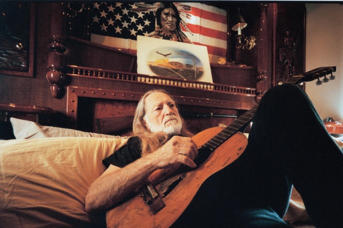 Willie Nelson w repertuarze Coldplay i Pearl Jam