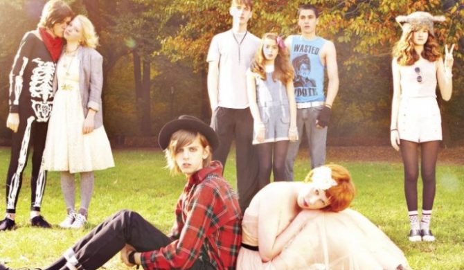 M83 nagra z Katy Perry?