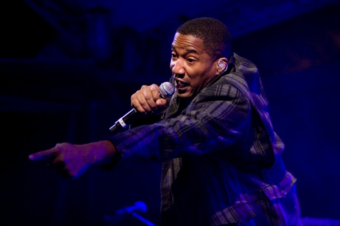 Q-Tip nagrywa z D`Angelo