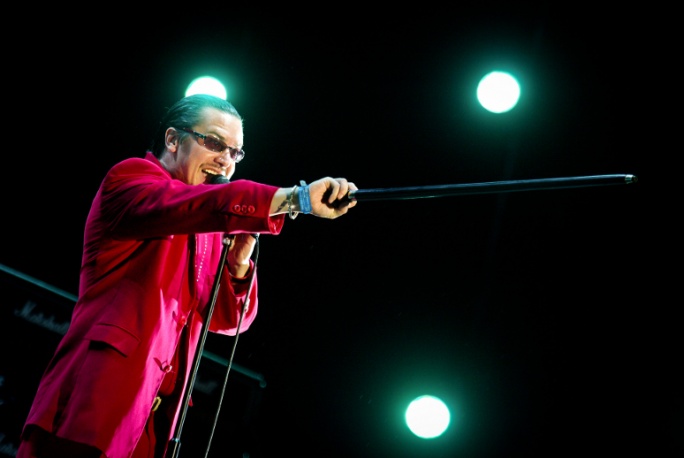 Faith No More kowerują Jaya-Z i Kanye Westa – video