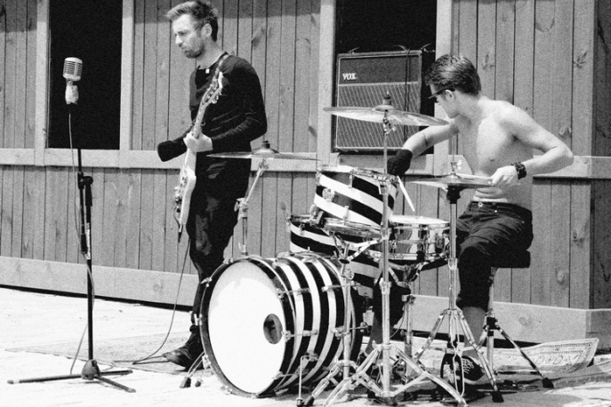 Mietall Waluś feat. Podolski – „Ludzie i Świnie”