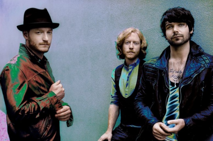 Biffy Clyro wśród przeciwieństw – audio