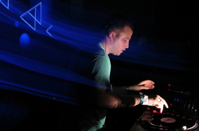 Współpracownik Massive Attack komponuje do gry