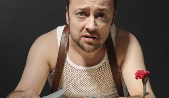 Czesław Mozil zaśpiewa przy hutniczym piecu