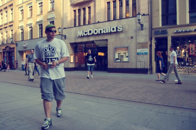 Flint i Diox w remixie Miliony Decybeli