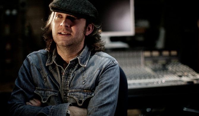 Producent Kings Of Leon i The Vaccines wyda solowy album