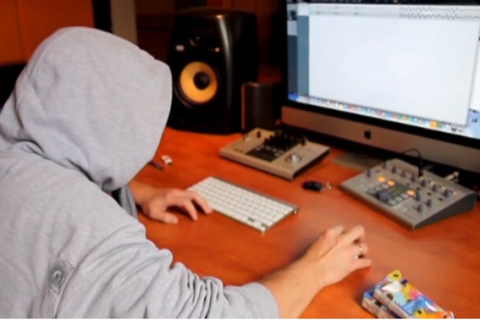 „Rapowa płyta kibolska” w studio Decksa