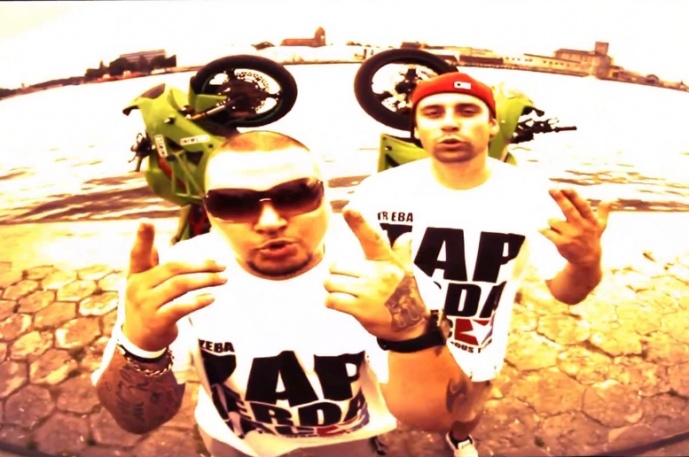 Najnowszy teledysk Buczera z „Infamous Mixtape”