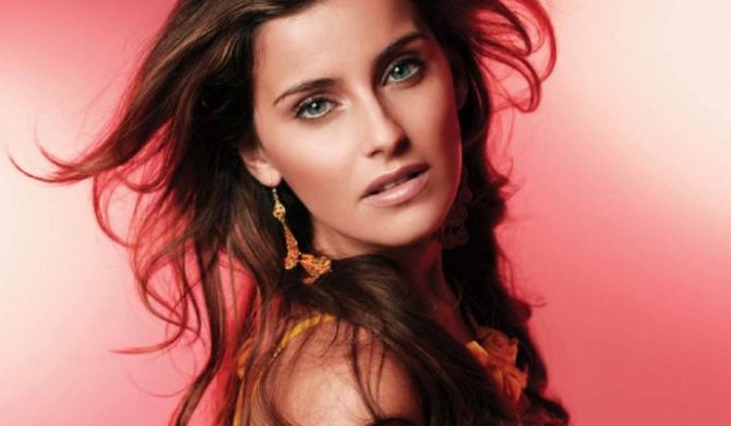 Nelly Furtado broni albumu