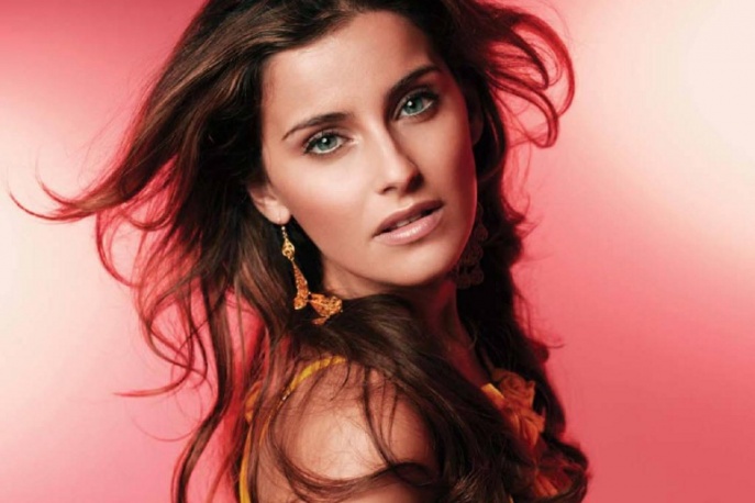 Nelly Furtado broni albumu