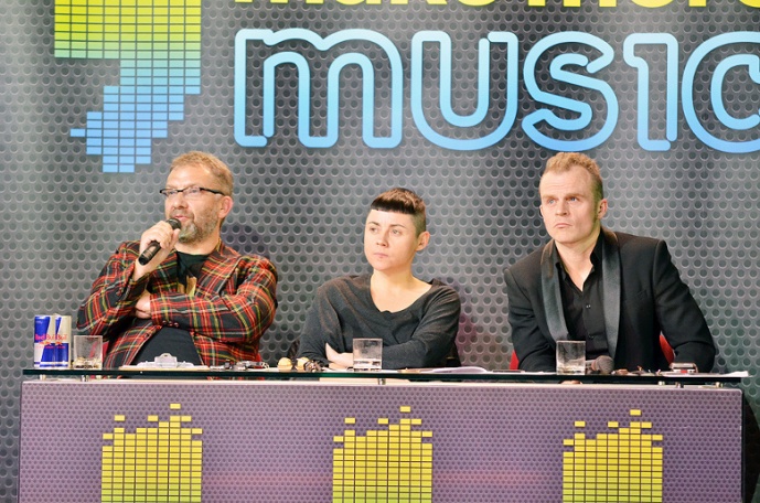 Kontrakt płytowy i promocja debiutanckiej płyty dla Lilly Hates Roses!