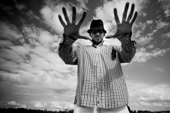 Raper wziął udział w projekcie Forina „Wolność”.