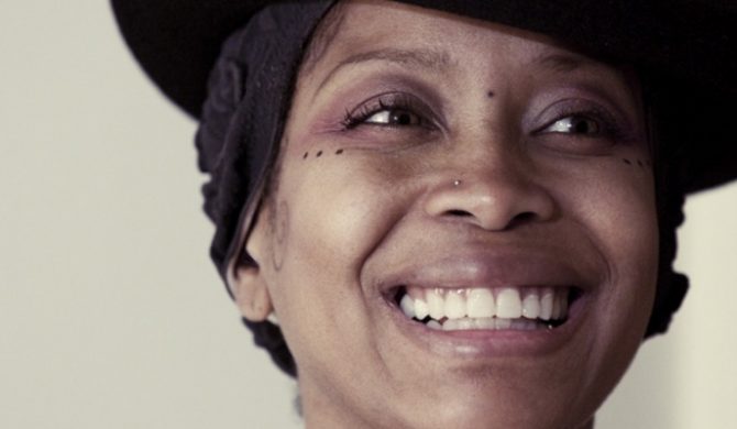 Ghostface zaprosił Erykę Badu do utworu – audio