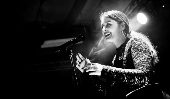 Katy B nagrała z Jessie Ware – audio