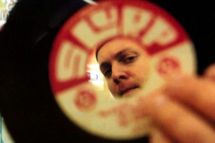 Posłuchaj kontrowersyjnego mixu DJ Shadowa