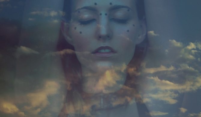 Kari Amirian na koncertach w UK