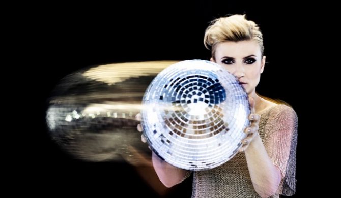 Novika „Who Wouldn`t” (video)