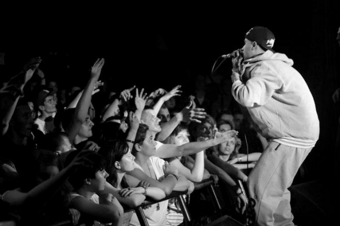 Green „Buntownicy i Lojaliści” w Aloha Ent.