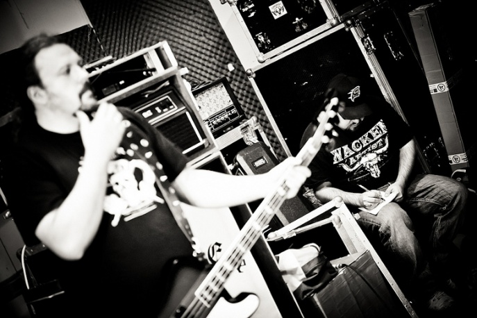 Leash Eye nagrywa nową płytę