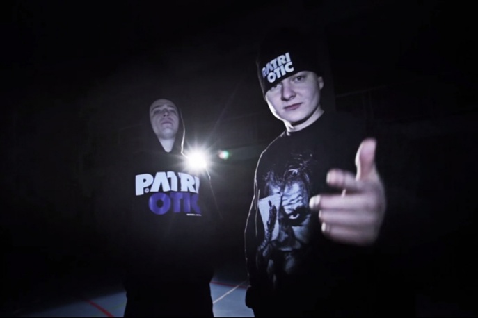 Młody M ft. Kajman Pezet – „Nie patrzę na innych”