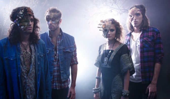 Crystal Fighters i Matisyahu na Open`erze