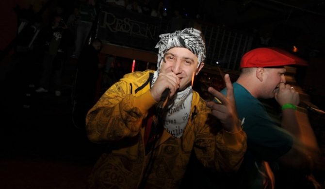 Finaliści „ŻywegoRapu” u Wujka Samo Zło (VIDEO)