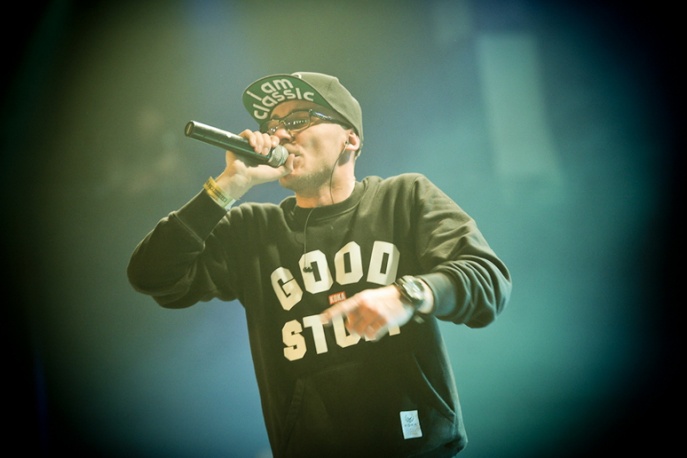 Pezet opowiada o trapie i nowym rapie (wideo)