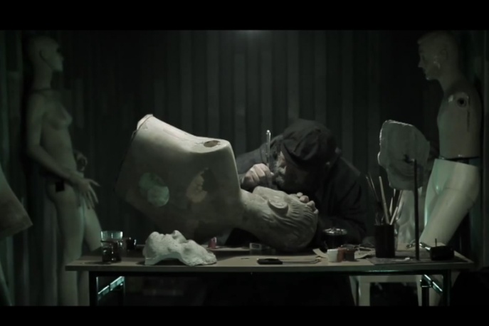 O.S.T.R. & Hades – „Mniej więcej” (wideo)