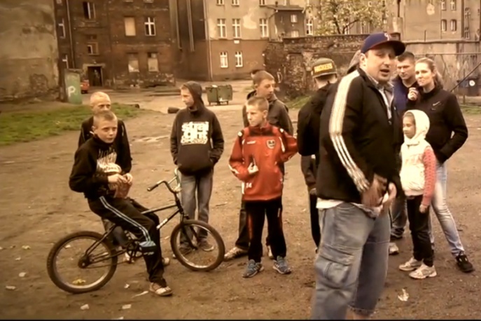 Tewu i Papu Band odwiedzili dzieci z domu dziecka (wideo)