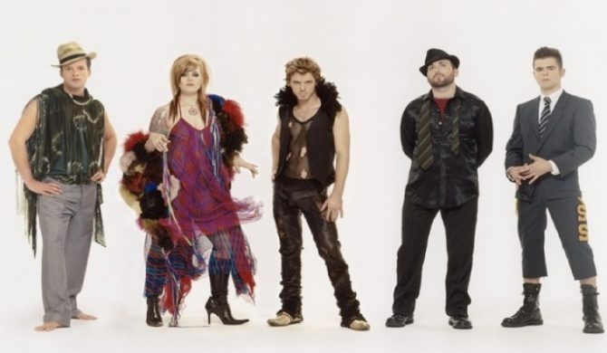 Scissor Sisters świntuszą