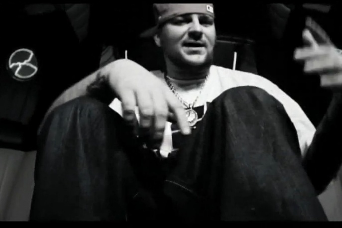 Kasta wykosi Michaela Buffera (wideo)