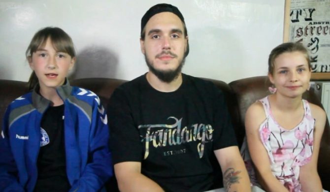 Miuosh w rozmowie z dziećmi