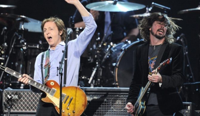 Paul McCartney ponownie z muzykami Nirvany (wideo)