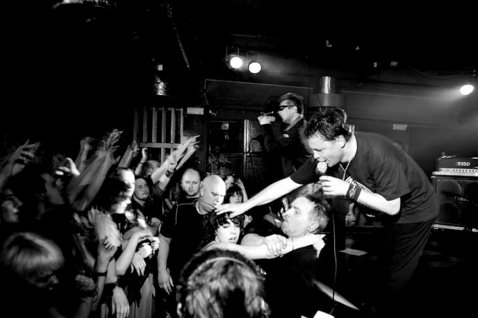 Farben Lehre zapowiada