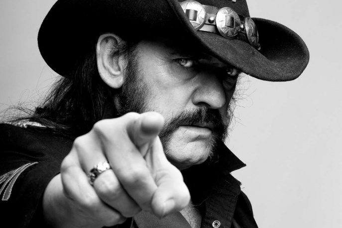 Slash uspokaja „Lemmy czuje się dobrze”
